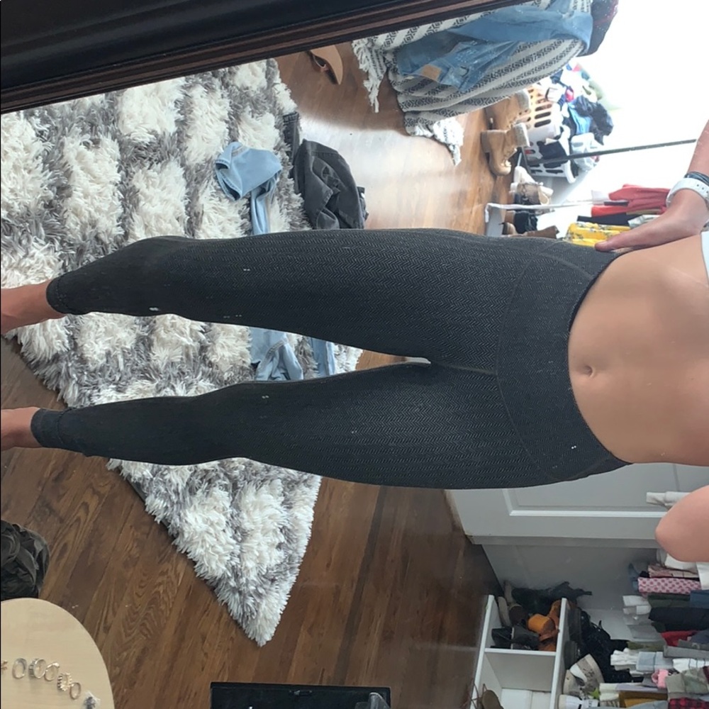 dark chevron print leggings